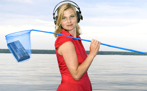  Bernadette La Hengst 